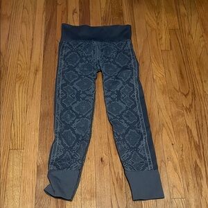 lululemon athletica Kids Leggings in Dark Blue and Gray